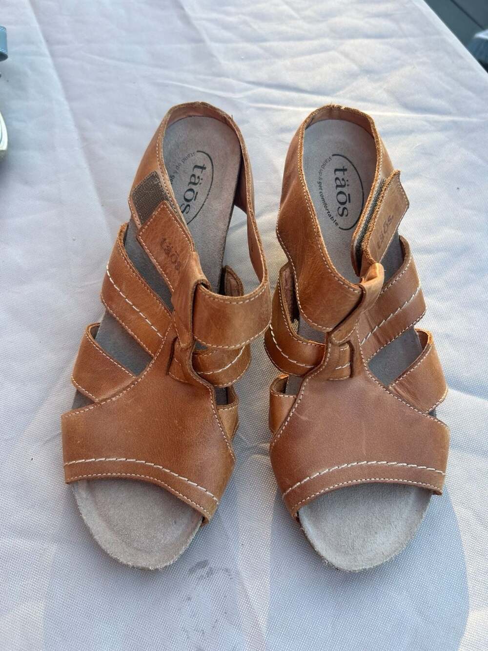 Taos Lydia Leather Slide Sandals Size 42 Cognac Brown Wedge